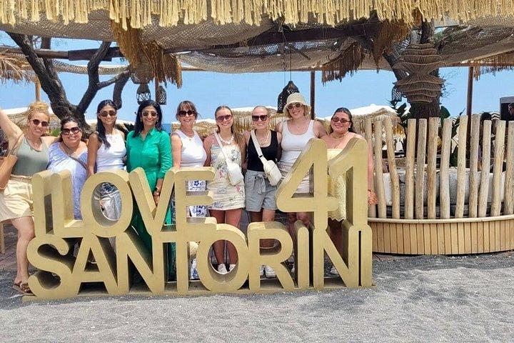 Santorini Private Customizable Tour: Highlights & Hidden Gems