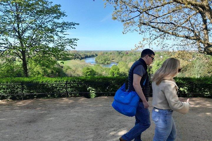 ロンドンからサンベリー骨董市場とテッド・ラッソのリッチモンド