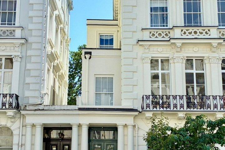 ロンドン：ノッティングヒル映画のロケ地とセレブのプライベートツアー