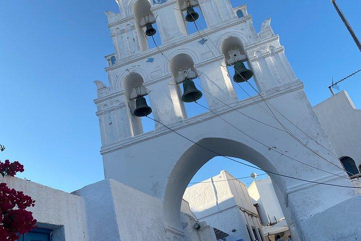 Private Panoramic and Iconic Day Tour in Santorini
