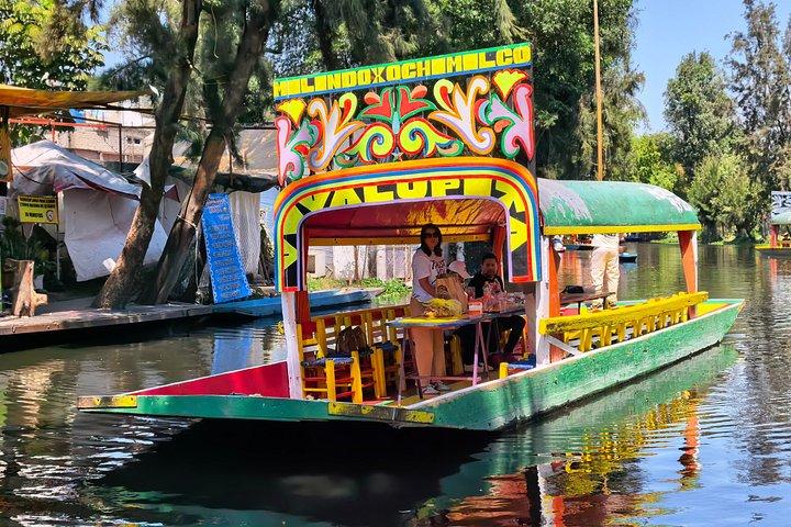 メキシコシティボートツアー：文化、食、ドリンク＆優先アクセス