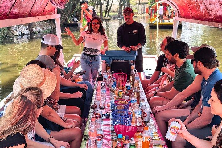 メキシコシティボートツアー：文化、食、ドリンク＆優先アクセス