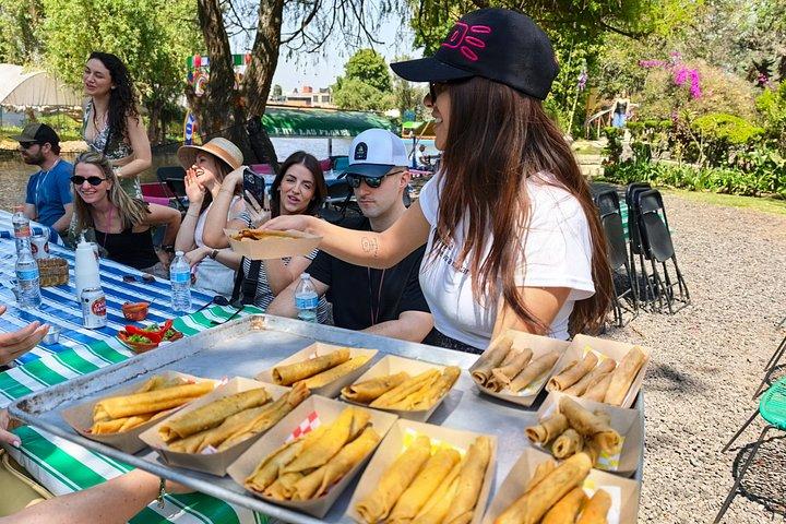 メキシコシティボートツアー：文化、食、ドリンク＆優先アクセス