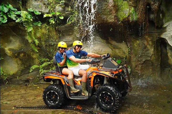 ウブド350cc ATVクワッドバイクとアユン川ラフティング（ランチ付き）