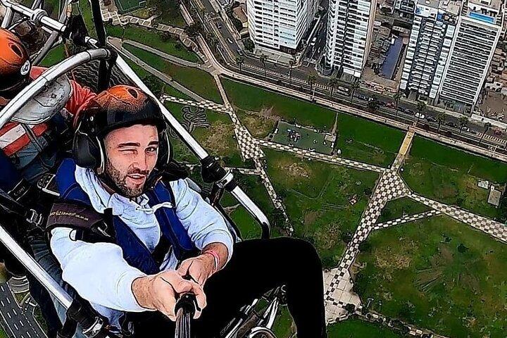 Motoriserede paraglidingflyvninger på Costa Verde - Lima