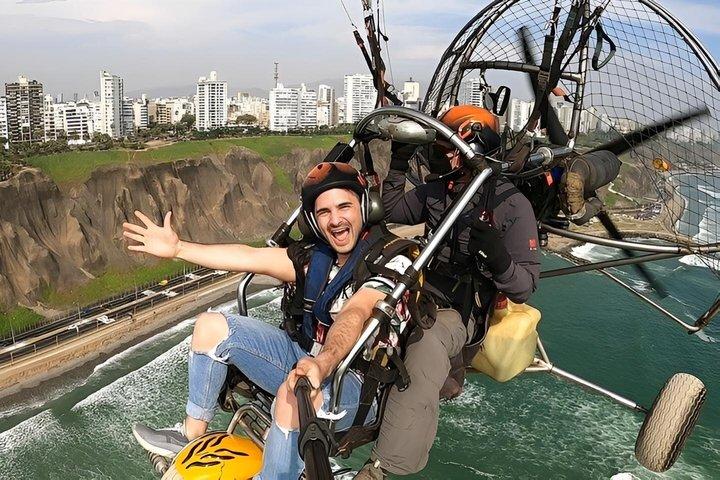 Motoriserede paraglidingflyvninger på Costa Verde - Lima