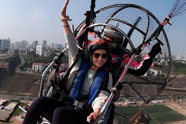Motoriserede paraglidingflyvninger på Costa Verde - Lima