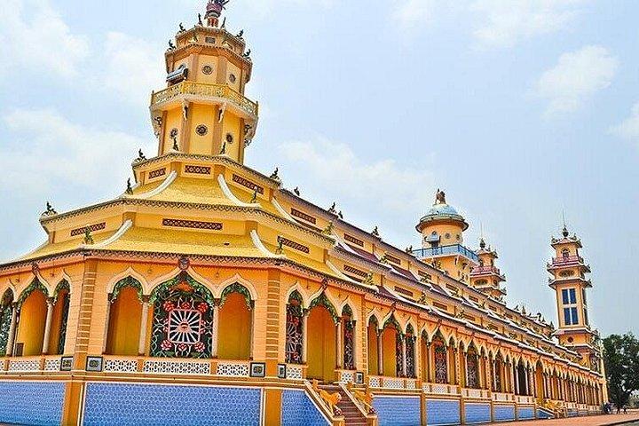 Cu Chi Tunnels & Cao Dai Great Temple Private Cultural Tour