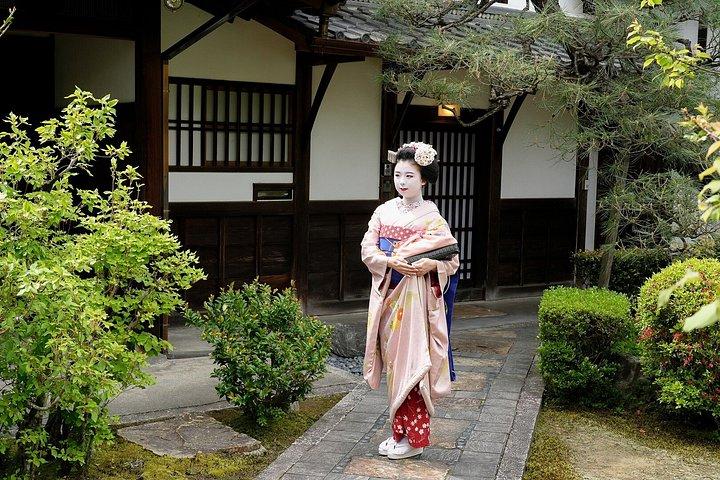 京都限定お寺舞妓舞禅園とお茶体験