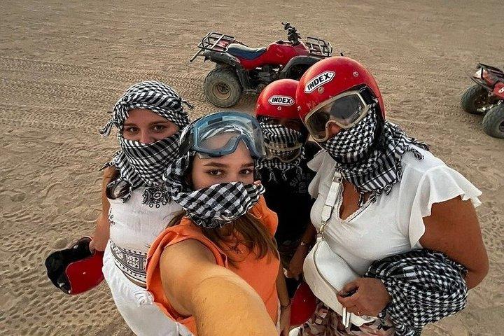 Hurghada Super Safari: Quad, Buggy, Camel, Bedouin middag og show