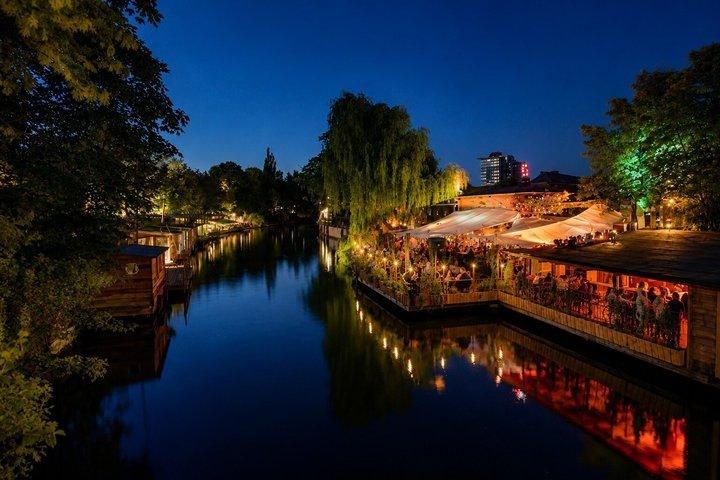 ドリンク付きベルリンナイトツアー：地元の人とのプライベート＆カスタム