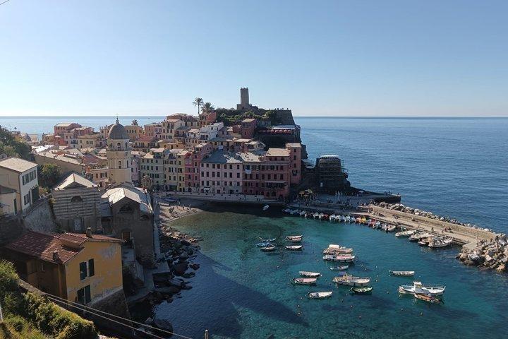 Cinque Terre in the Morning with Manarola Vernazza and Wine