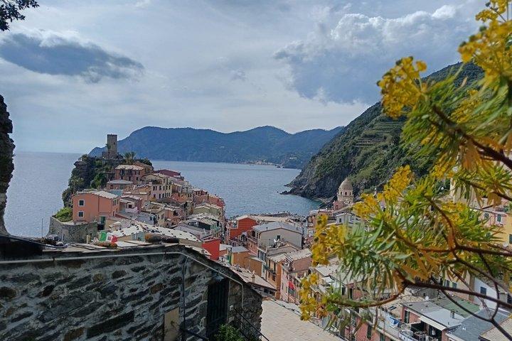 Cinque Terre in the Morning with Manarola Vernazza and Wine