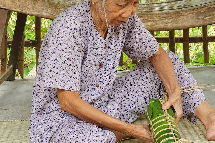 地元の人々と共に体験する本トレの本格的なメコンデルタ体験