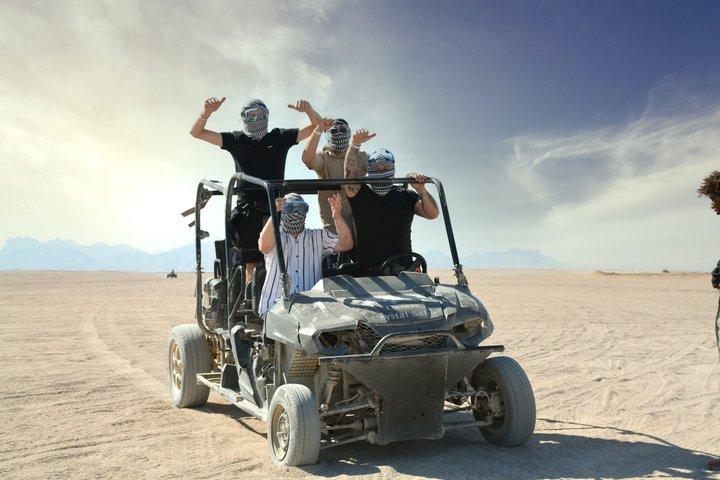 Hurghada Desert Safari Quad Bike, Camel Ride, tramonto e barbecue VIP