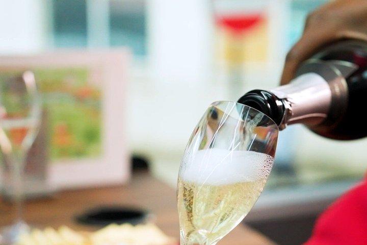 London Sightseeing Gusbourne Degustação de Vinhos e Queijo