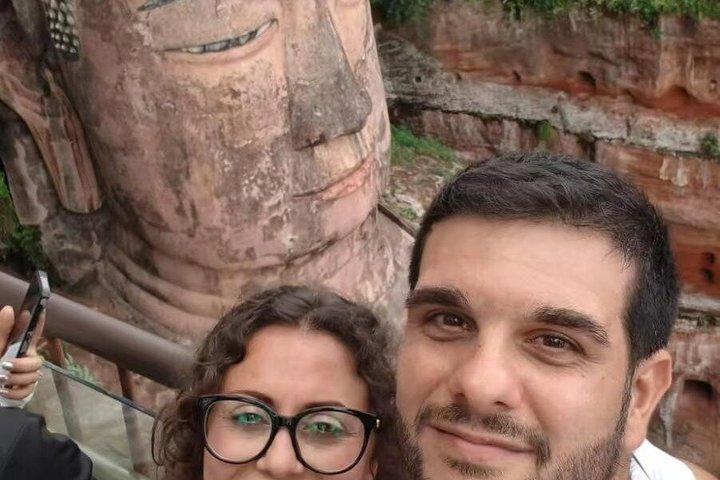 Private Day Tour: Chengdu Giant Panda & Leshan Giant Buddha