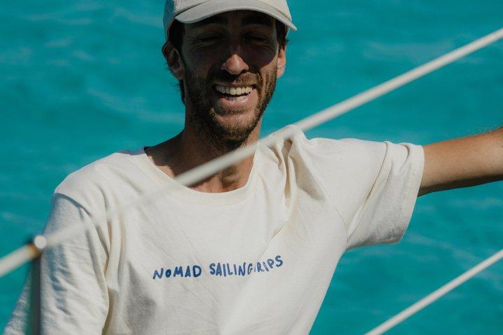 Excursion d'une journée en catamaran privé à Ibiza et Formentera