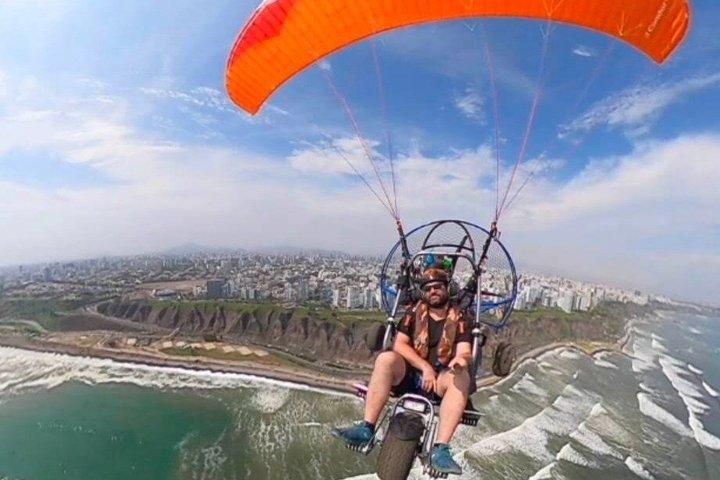 Motoriserede paraglidingflyvninger på Costa Verde - Lima