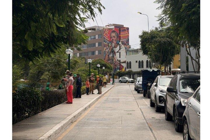 Lima Highlights: Historic Center & Barranco Tour