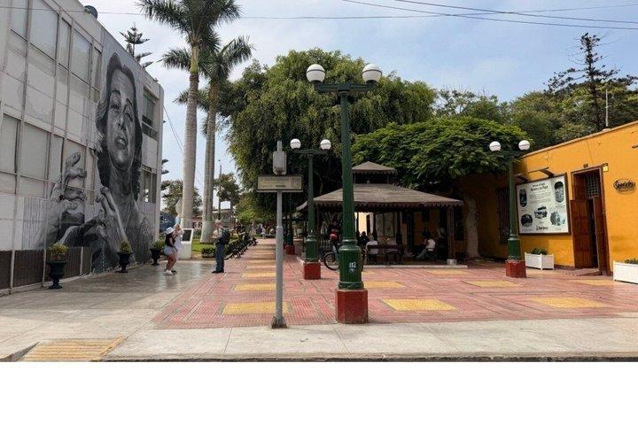 Lima Highlights: Historic Center & Barranco Tour