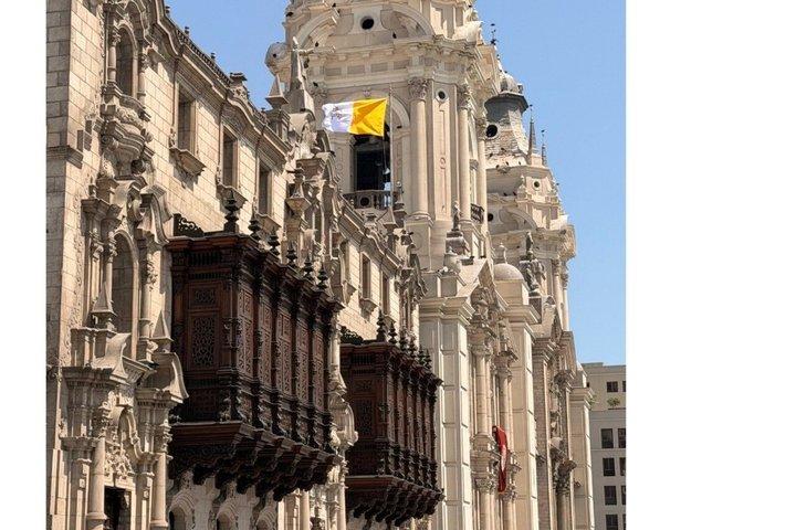 Lima Highlights: Historic Center & Barranco Tour