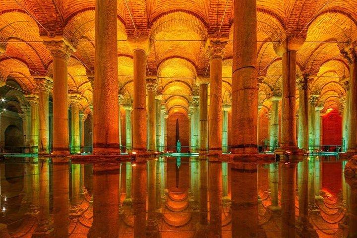Istanbul Hagia Sophia Topkapi e Basílica Cistern Tour