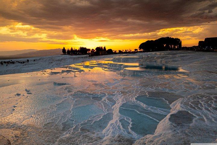 Istanbul to Ephesus and Pamukkale 2‑Day Tour with Flights & Hotel