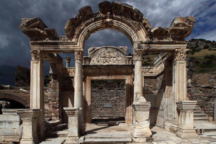 Istanbul to Ephesus and Pamukkale 2‑Day Tour with Flights & Hotel