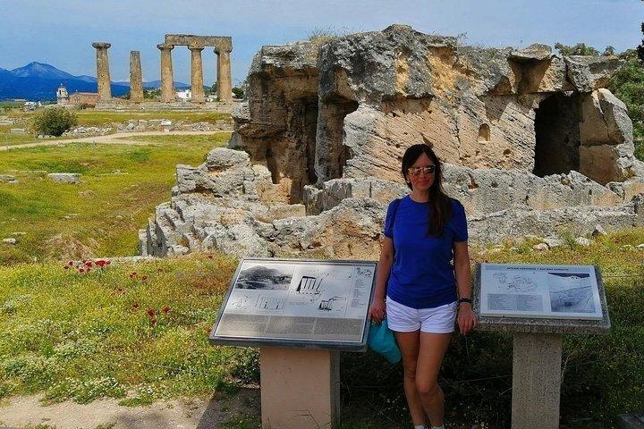 ナフプリオまたはアテネ発古代スパルタ古代コリントスプライベートツアー