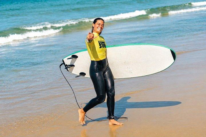 Albufeira Surfles – Wetsuit & Board inbegrepen