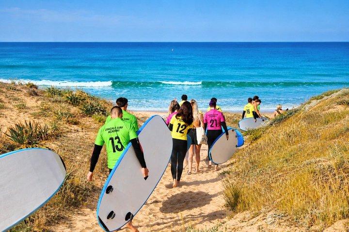 Albufeira Surfles – Wetsuit & Board inbegrepen