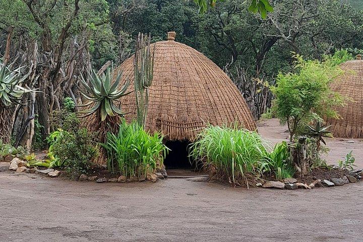Eswatini Cultural Day Trip from Maputo: Dance Show & Waterfall
