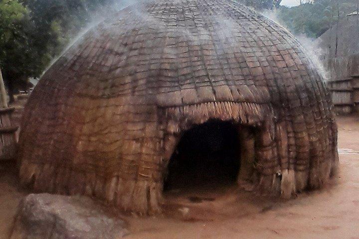 Eswatini Cultural Day Trip from Maputo: Dance Show & Waterfall