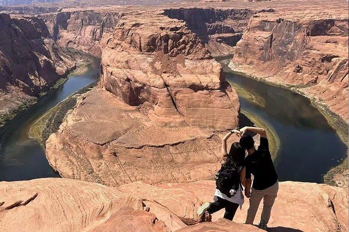 Grand Canyon Antelope Canyon and Horseshoe Bend Day Tour