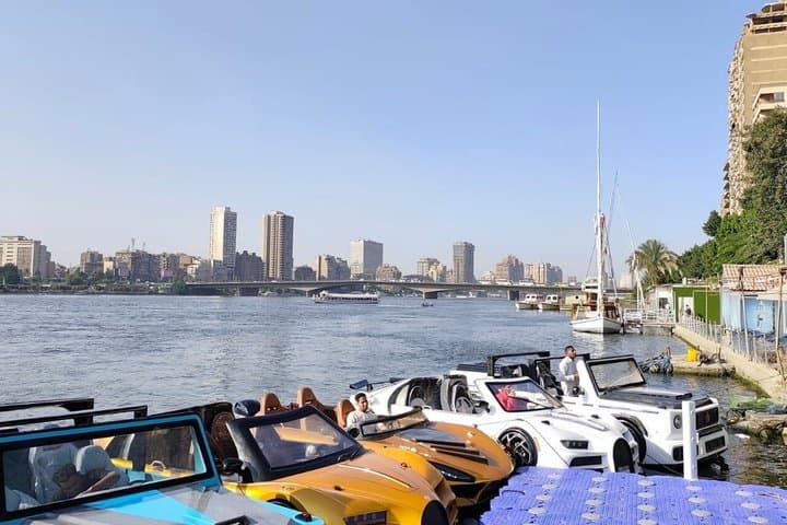 Cairo : Luxury Nile Topaz Dinner Cruise, Belly Dance & Shows