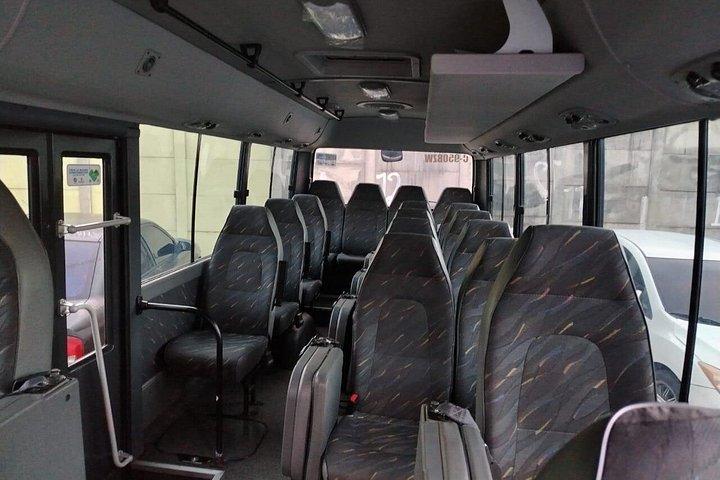 Airport Transfer for Large Groups – Private Bus