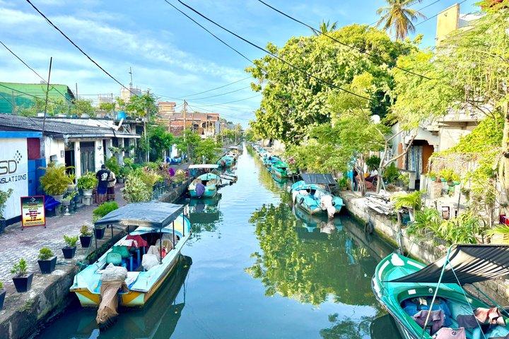 Negombo Lagoon Sunset Boat Cruise and Dutch Canal Tour