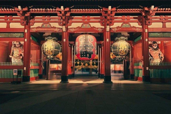 東京 : 浅草散策ツアー 隅田川から浅草寺へ
