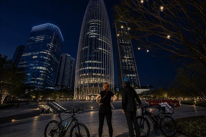 深圳ガイド付き自転車ツアー：街から海まで夜のサイクリング