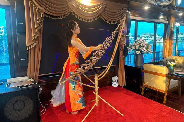 ハノイ発ソナタハロン湾豪華クルーズ日帰りツアー
