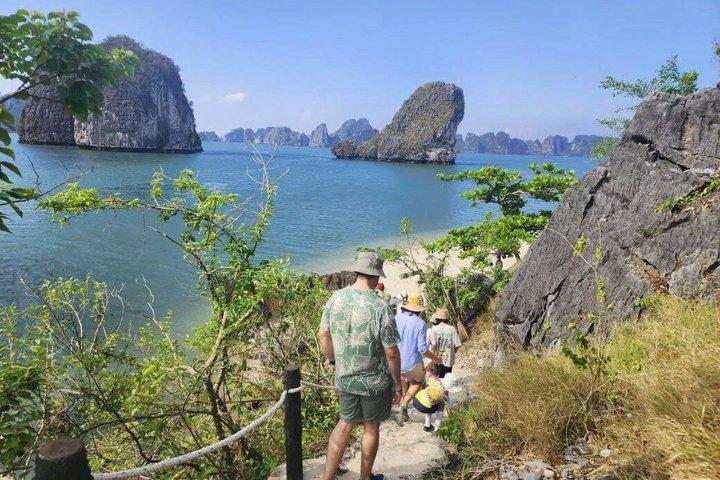 3 - 白頭龍湾のデイブティックトレジャージャンククルーズ