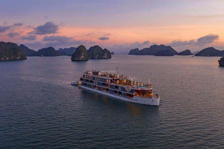 Heritage Premium Halong & Lan Ha Bay Cruise 2D1N saindo de Hanói