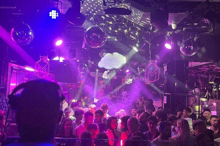 バルセロナ最高のナイトクラブ体験+VIPクラブエントランス