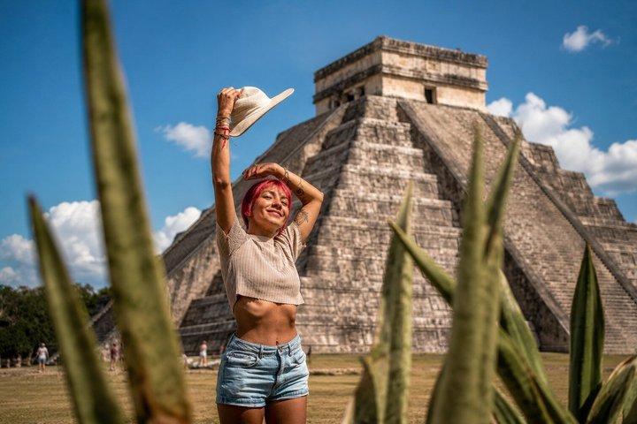 Tour de día completo a Chichén Itzá con buffet maya, cenote y Valladolid