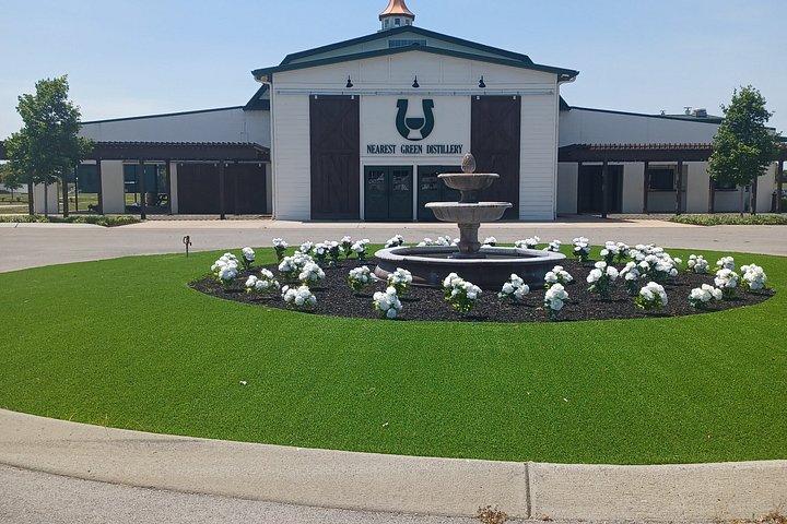 Guided Nashville Day Trip to Nearest Green Distillery