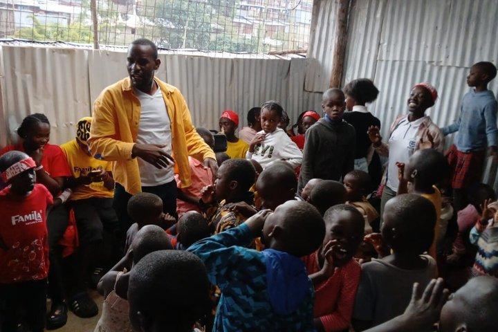 Kibera Community Tour med lokalguide MC Dawn