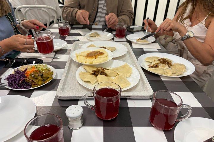ワルシャワグルメツアー-食べ物、飲み物、歴史＆伝統