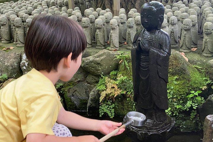Fun Private Kamakura Walking Tour with a Local Guide