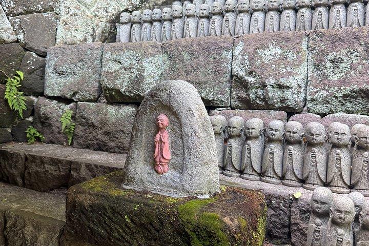 Fun Private Kamakura Walking Tour with a Local Guide